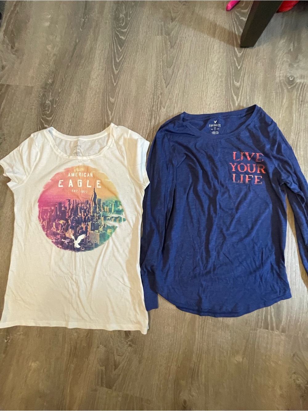 American Eagle Outfitters graphic tee bundle Size XL